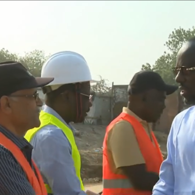 وزير البنية التحتية يزور جسر شاقوا أثناء عملية التشييد